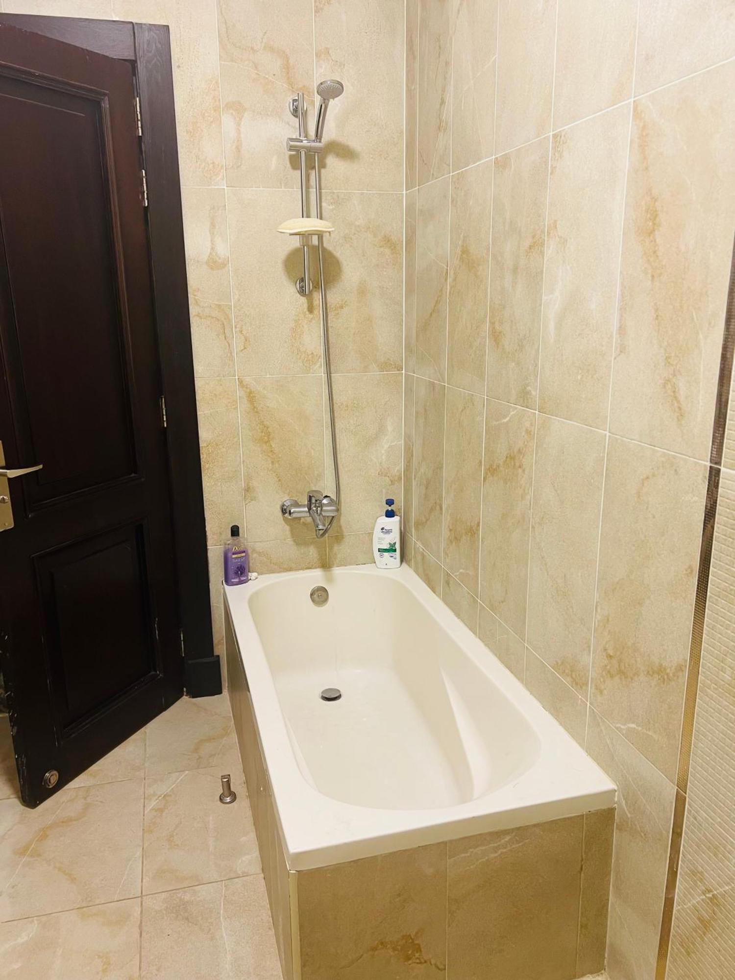 للإيجار فى كمبوند اكاسيا الجديدة اول سكن * Cairo